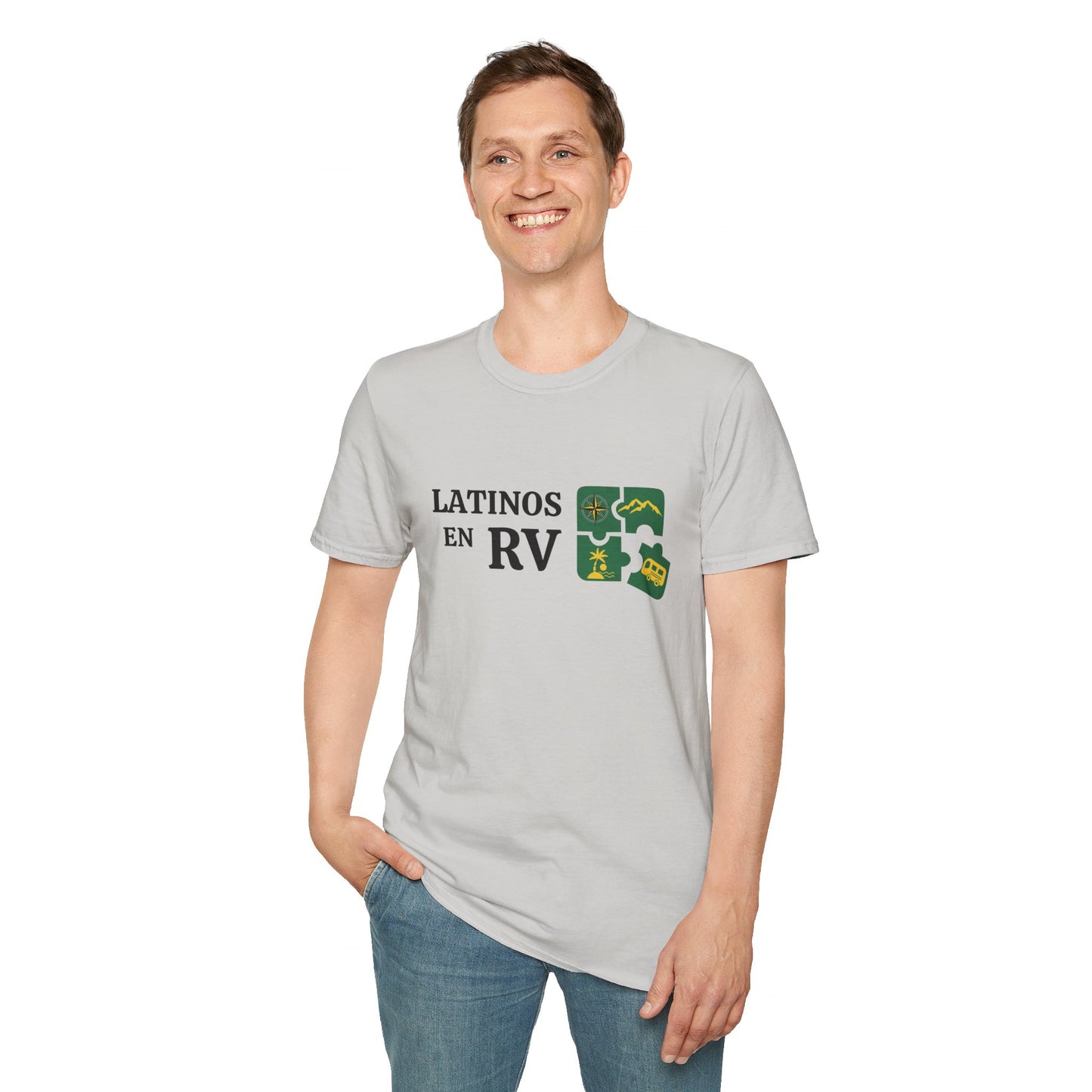 Latinos en RV....... Unisex Softstyle T-Shirt