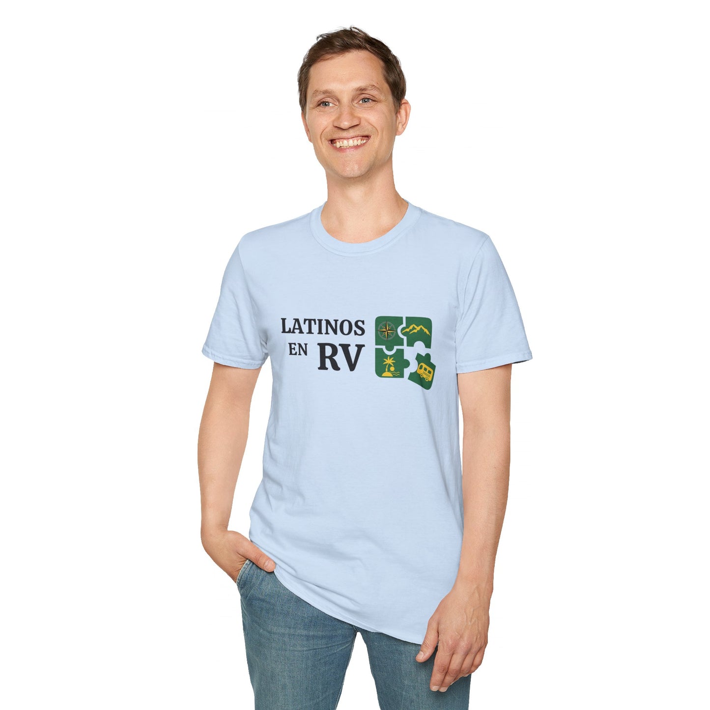 Latinos en RV....... Unisex Softstyle T-Shirt